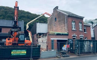 Démolition d’un ensemble de bâtiments avec travaux de terrassement