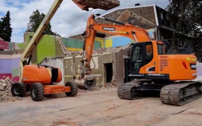 Travaux de déconstruction d’une école pour la commune de Saint-Nicolas